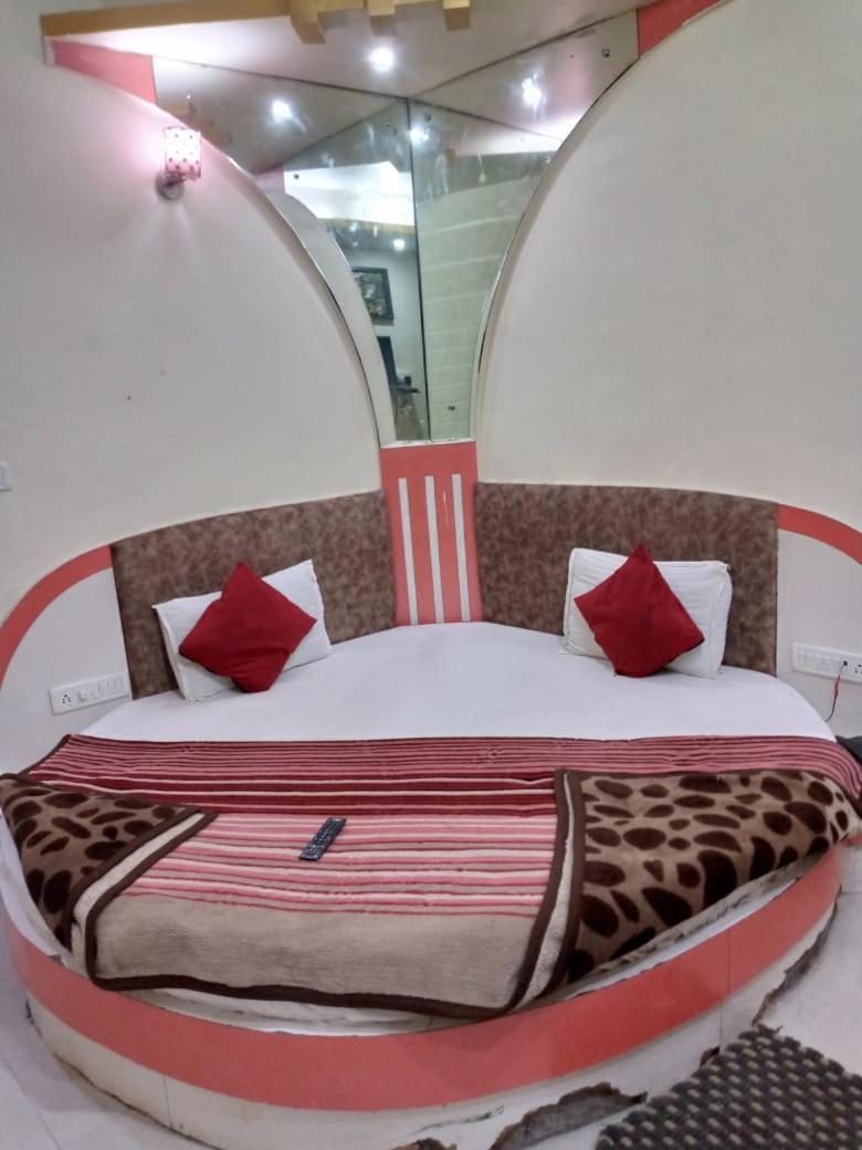 Hotel Amar Palace Pachmarhī Zewnętrze zdjęcie